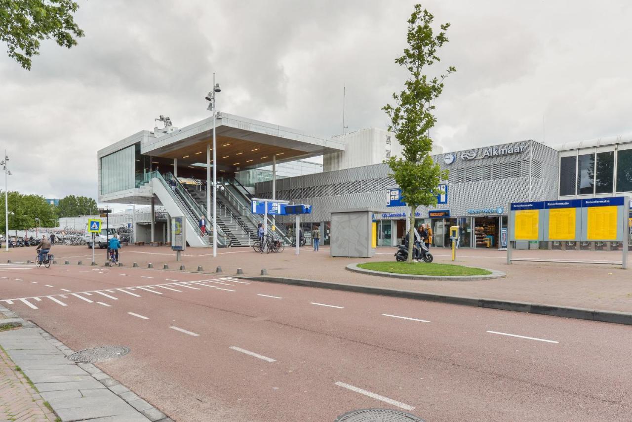 Large Family House Near Station, A'Dam And Bergen Alkmaar Exterior photo
